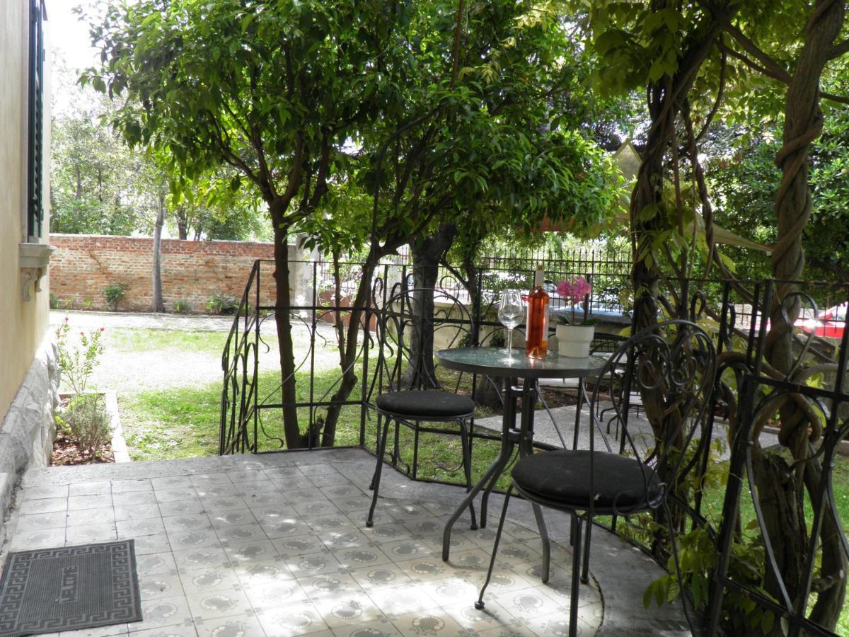 Beach City Pearls Apartments สปลิท ภายนอก รูปภาพ