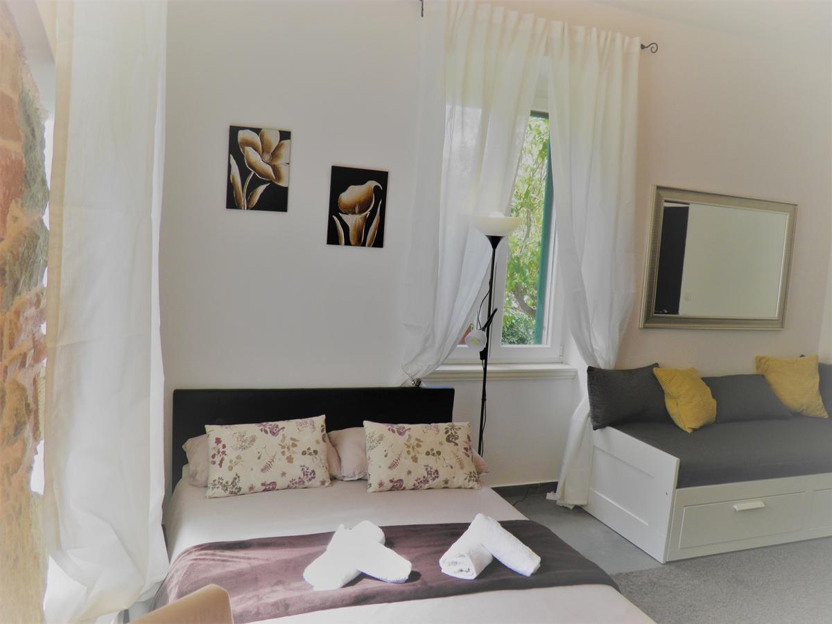 Beach City Pearls Apartments สปลิท ภายนอก รูปภาพ